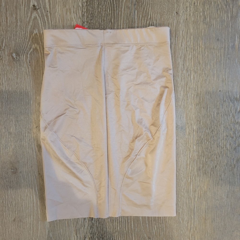 Spanx Slip - Picture 3 of 4